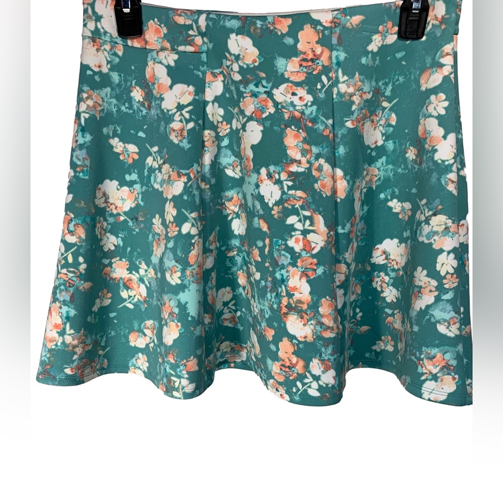 Decree floral skater skirt size xl